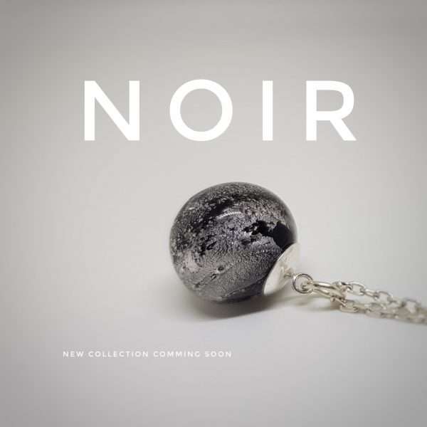 NOIR bead necklace
